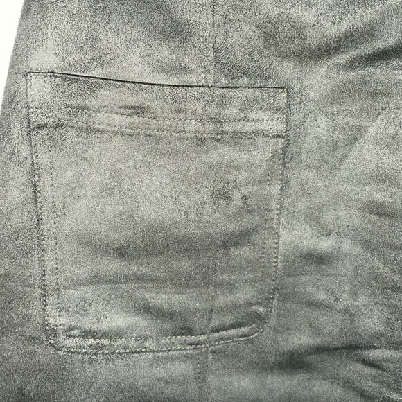Old Navy Faux Suede Hunter Green Pockets in Front Mini Skirt Size 0 Y2K - Picture 2 of 11